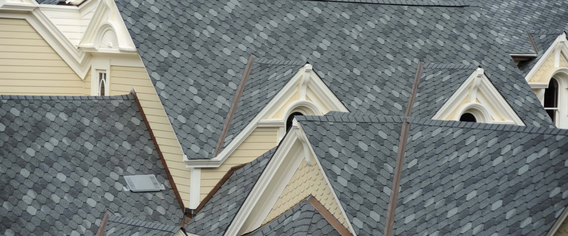 The Best Grade of Shingles: Making a Smart Choice